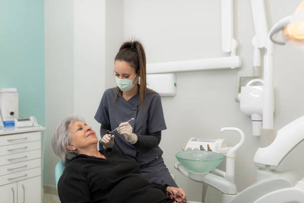 Best Emergency Dentist for Knocked-Out Tooth in Saucier, MS